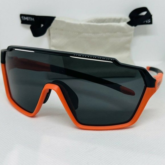 Smith SHIFT MAG Black Cinder/Chromapop Black 99/1/125 unisex Sunglasses - Picture 5 of 8